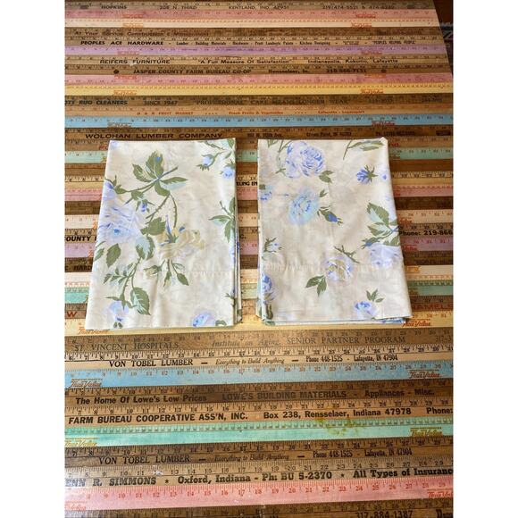 2 Vintage Wondercale Springmaid Standard Blue Floral Cabbage Roses Pillowcases - Picture 9 of 9